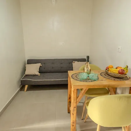 Christos And Family Arhángelosz