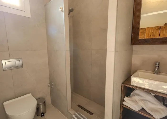 Christos And Family * Archangelos (Rhodes)